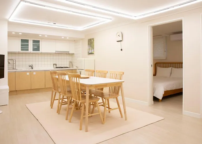 Seochon Lighthouse Appartement *